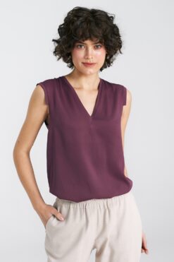 Sleeveless Blouse with V-Neck B161 Plum – Nife