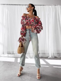 Alternative view of Women’s off-shoulder blouse with long sleeves and floral print
