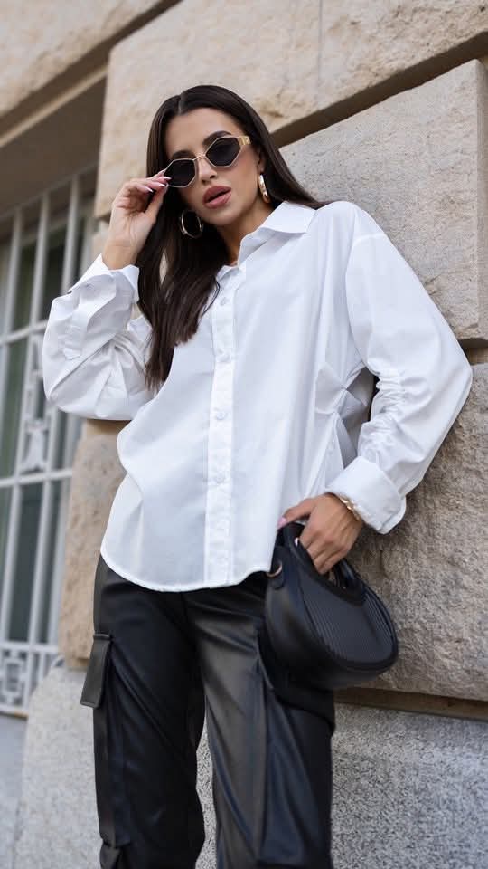 Women’s Oversize Shirt with Gathered Sleeves